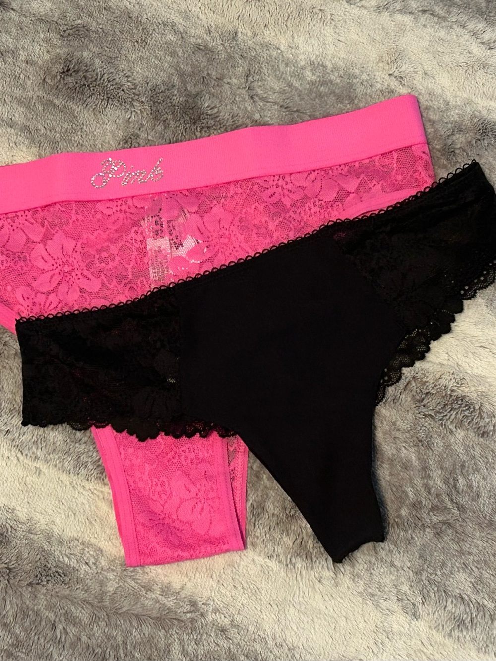 PINK Victoria's Secret thong panties size small NWT - Picture 8 of 11